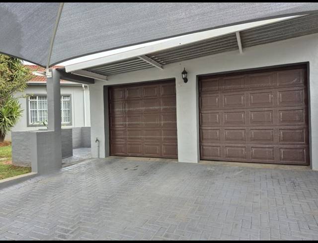 4 BEDROOM HOUSE FOR SALE IN SUNNYRIDGE